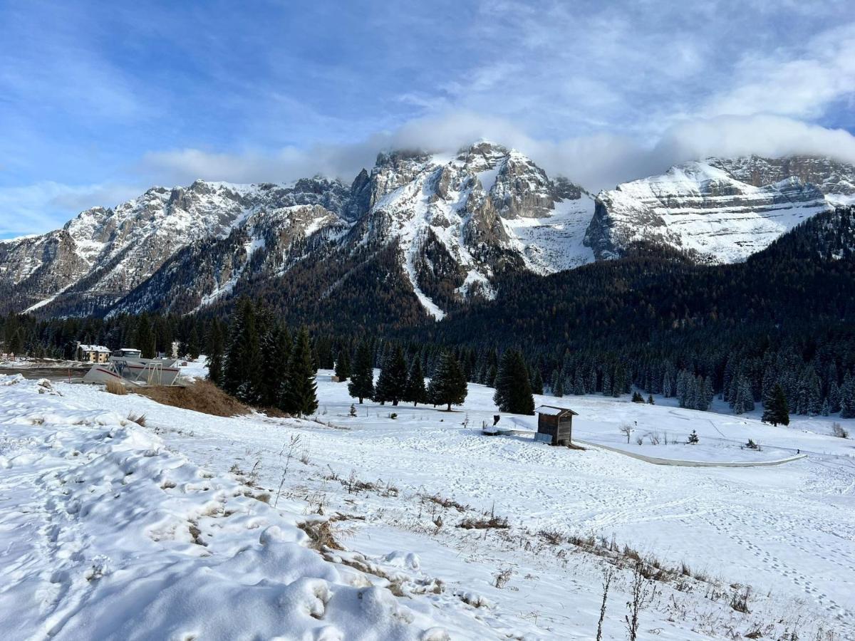Mansarda Tra Le Dolomiti Di Brenta Apartment Bocenago Exterior photo